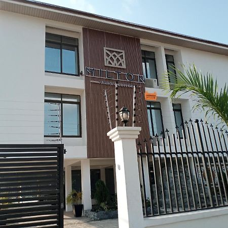 Milton Avenue Suites Accra Bagian luar foto