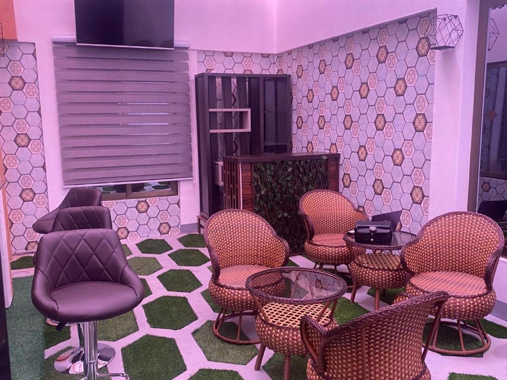 Milton Avenue Suites Accra Bagian luar foto